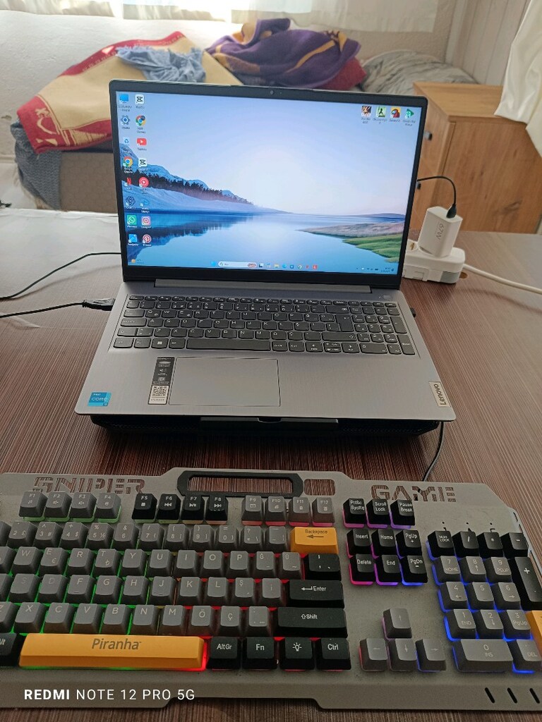 Lenovo IdeaPad slm3 - 2
