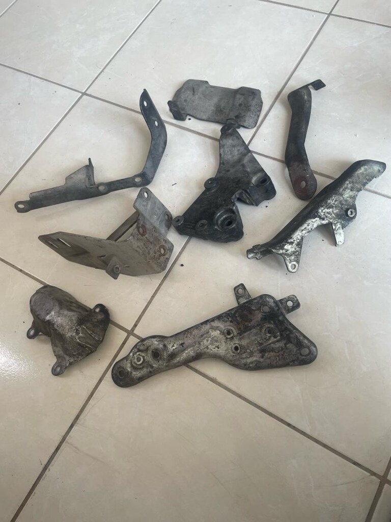 Mersedes Vito 639 uyumlu turbo çeşit bağlantı demiri tanesi 300 TL - 2