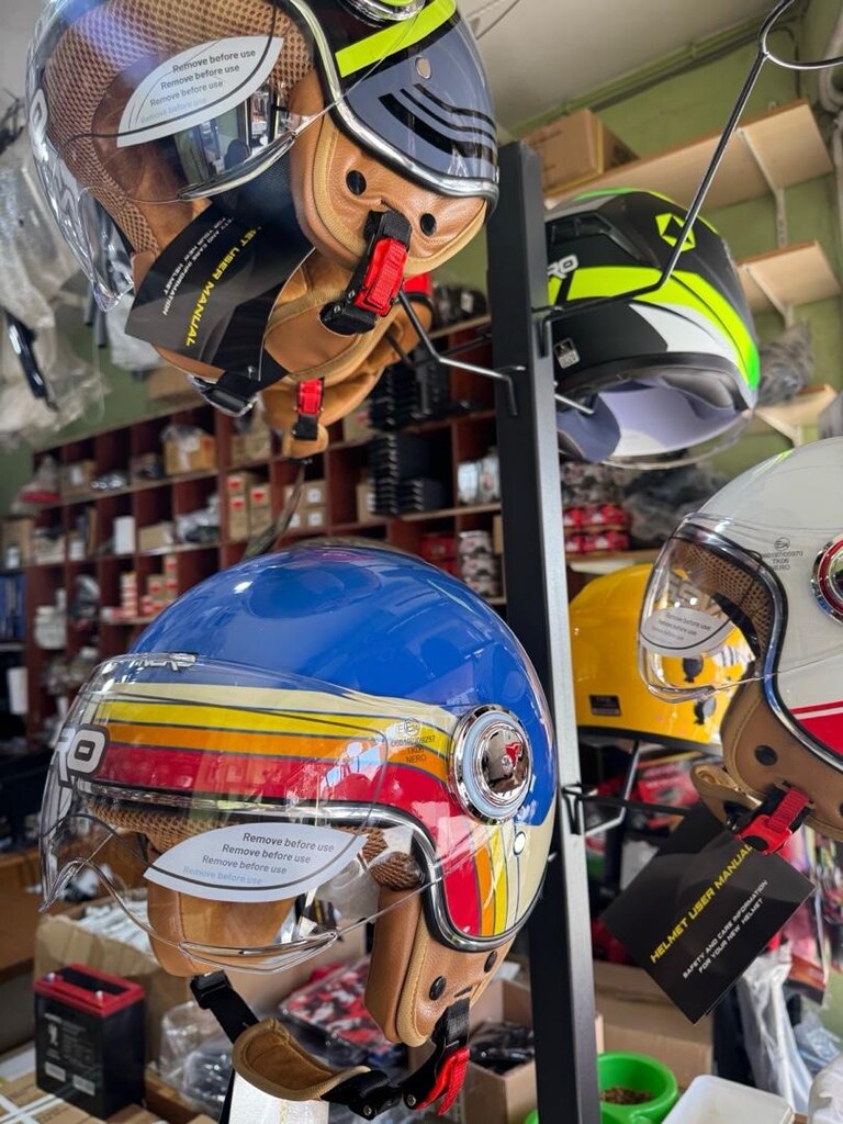 vespa kaskı çok şık rengarenk - 2