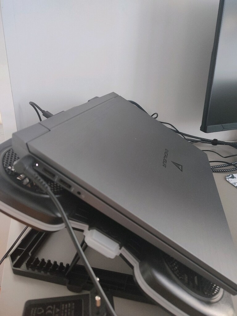 Gaming laptop casper excalibur rtx 3050 6gb 16gb ddr4 ram 1tb m2 ssd - 3