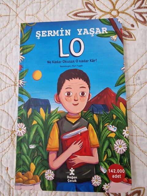 Şermin Yaşar Lo