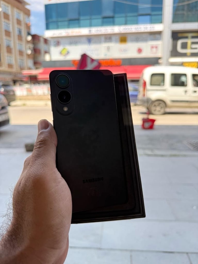 Samsung S25 Edge 12/256 Gb - 3