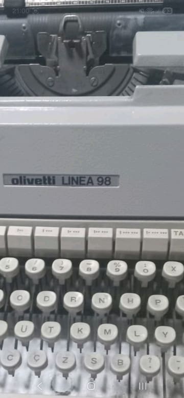 Antika büyük daktilo Olivetti LİNEA 98 Antika. - 5