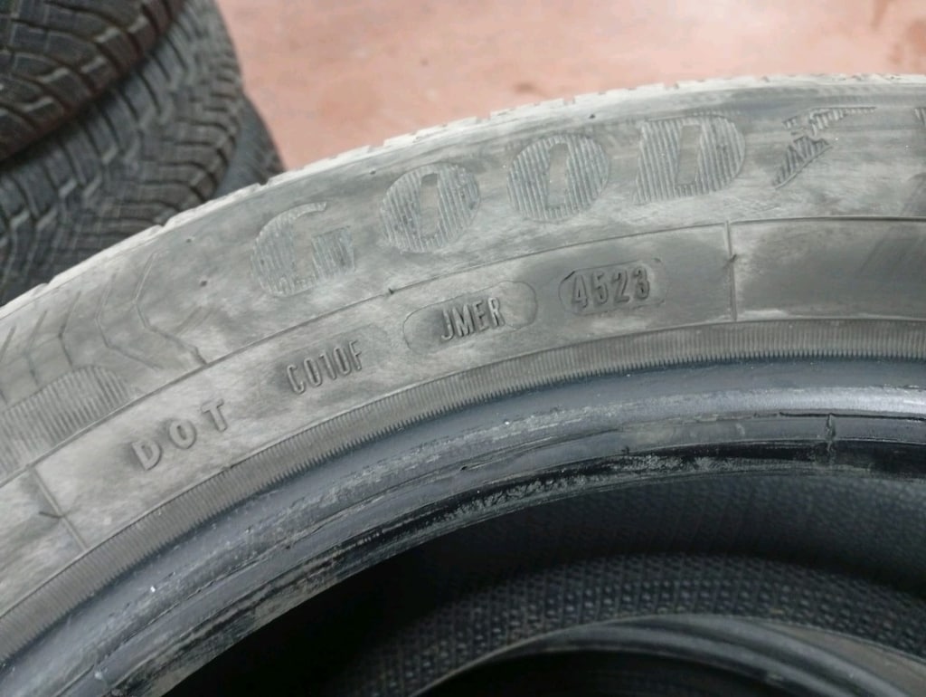 4 adet çıkma lastikler 205/55R16 iki yazlık iki dört mevsim - 5