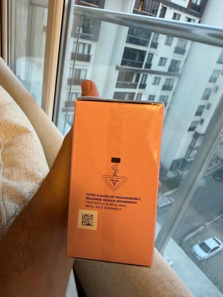 PRADA PARADOXE - 5