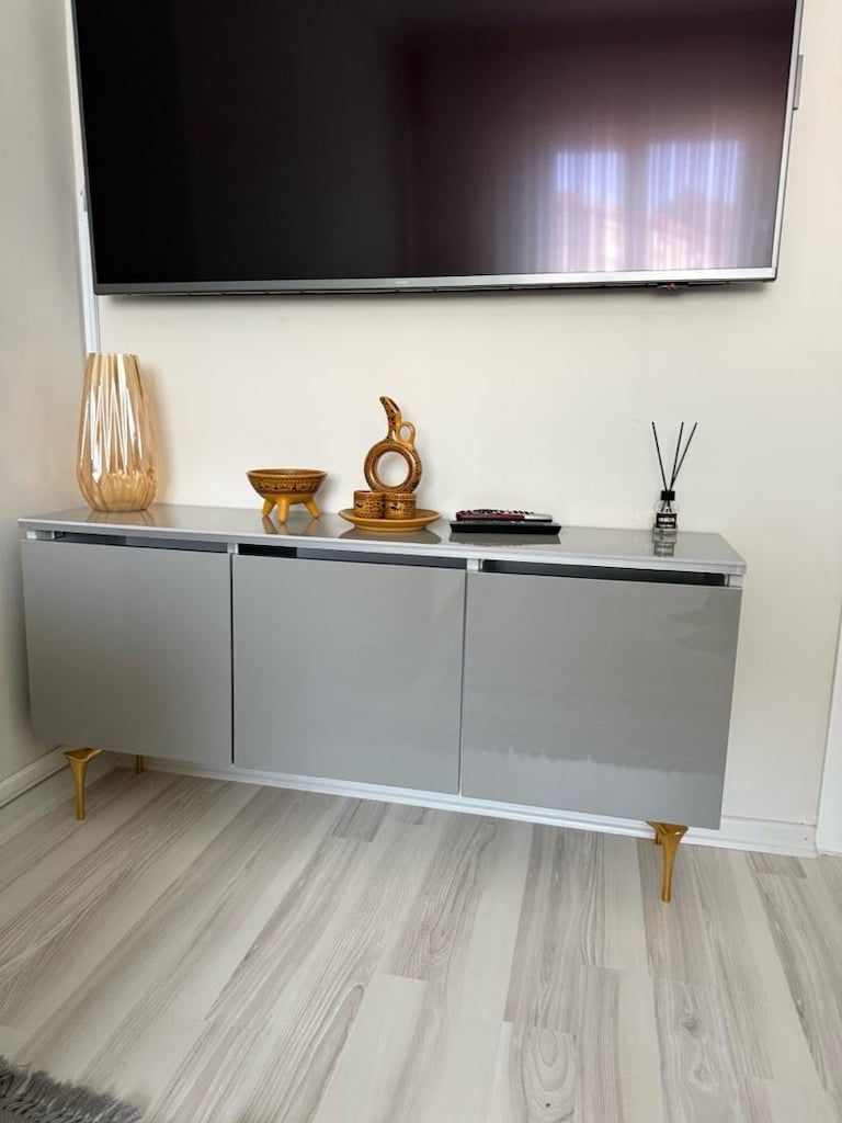 YENİ TV ÜNİTESİ - 2