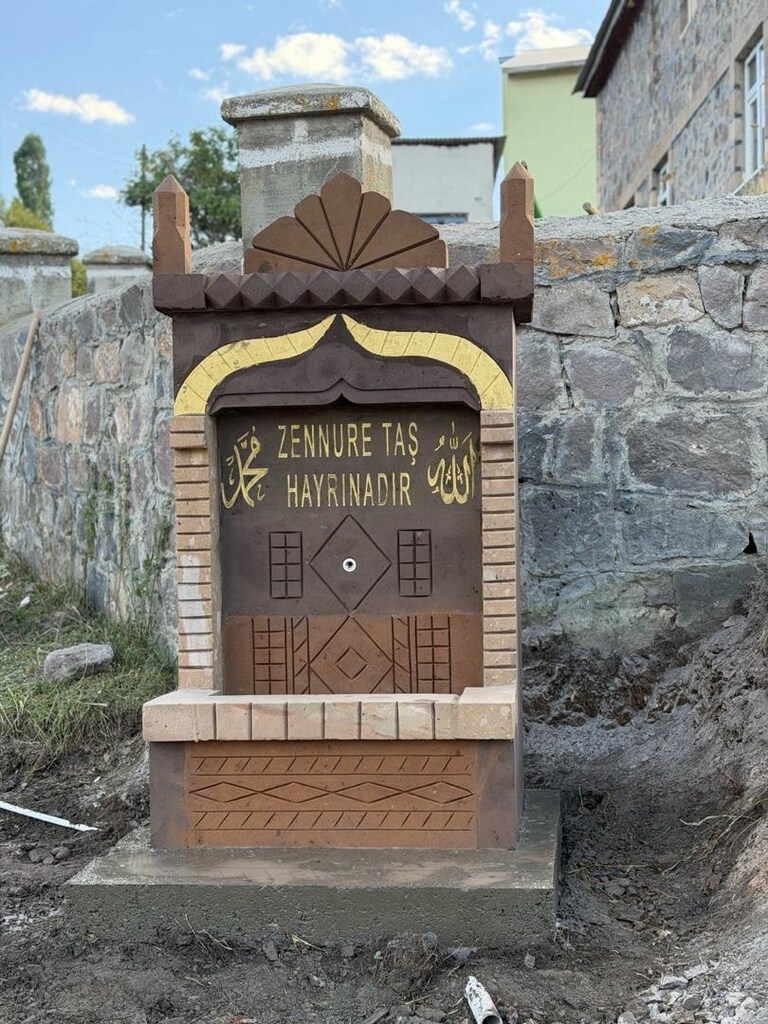 AHLAT TAŞINDAN TEK MUSLUKLU DESENLİ MODEL - 3