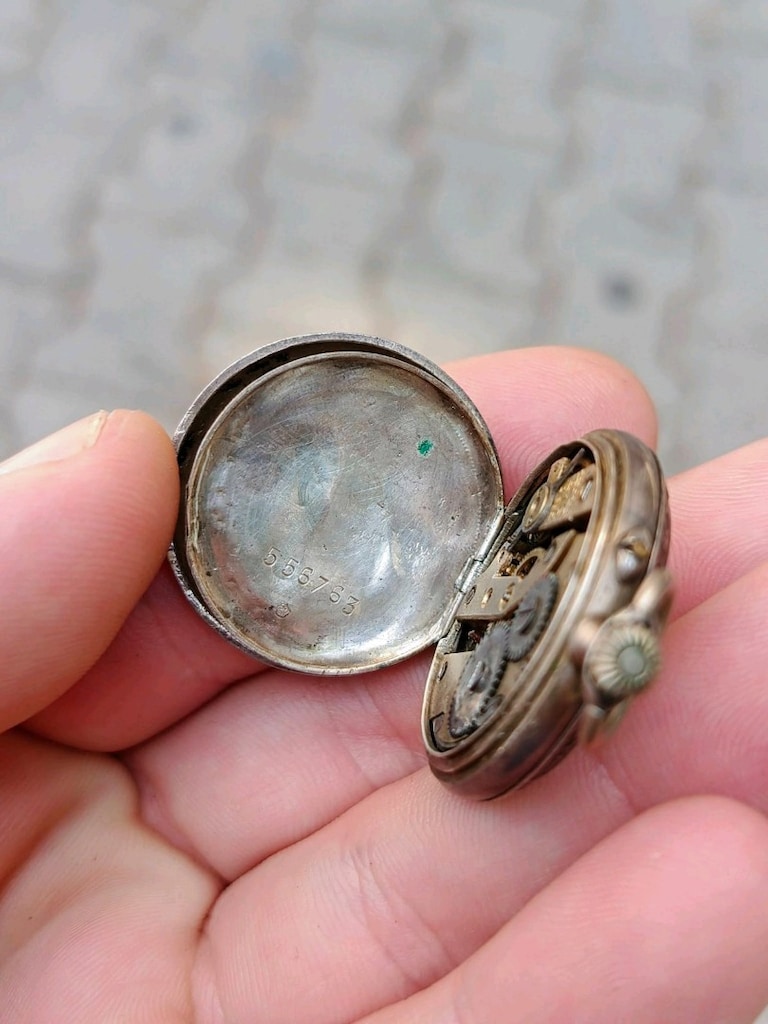 1890 -1910 yılları arası üretim gümüş zenne cep saati - 4