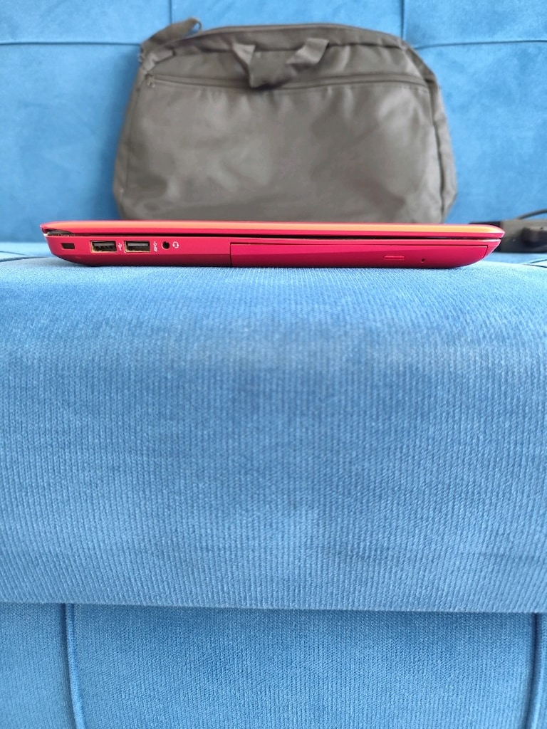 Orta Seviye Oyun Laptop - İ5 7.Nesil + 8 GB + 240 SSD + 2 GB Ekran K. - 10