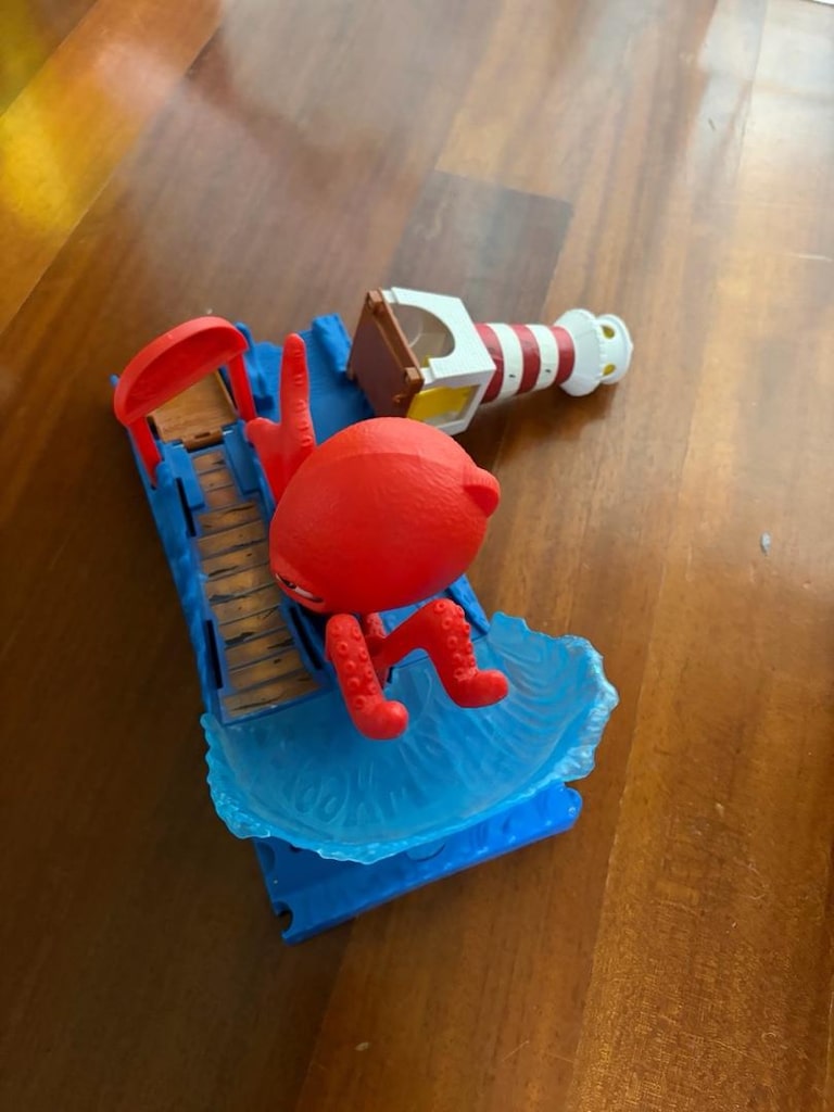 hotwheels kırmızı ahtapot - 7