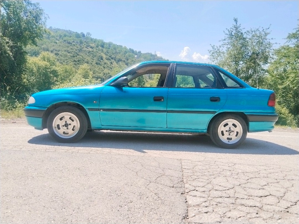 ACİL SATİLİK OPEL ASTRA 96 MODEL OTAMATİK - 8