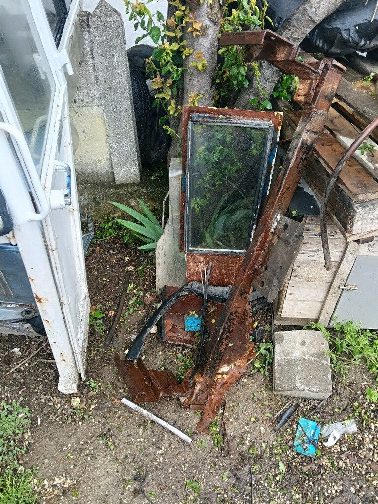 Traktörler için kabin mevcuttur - 4