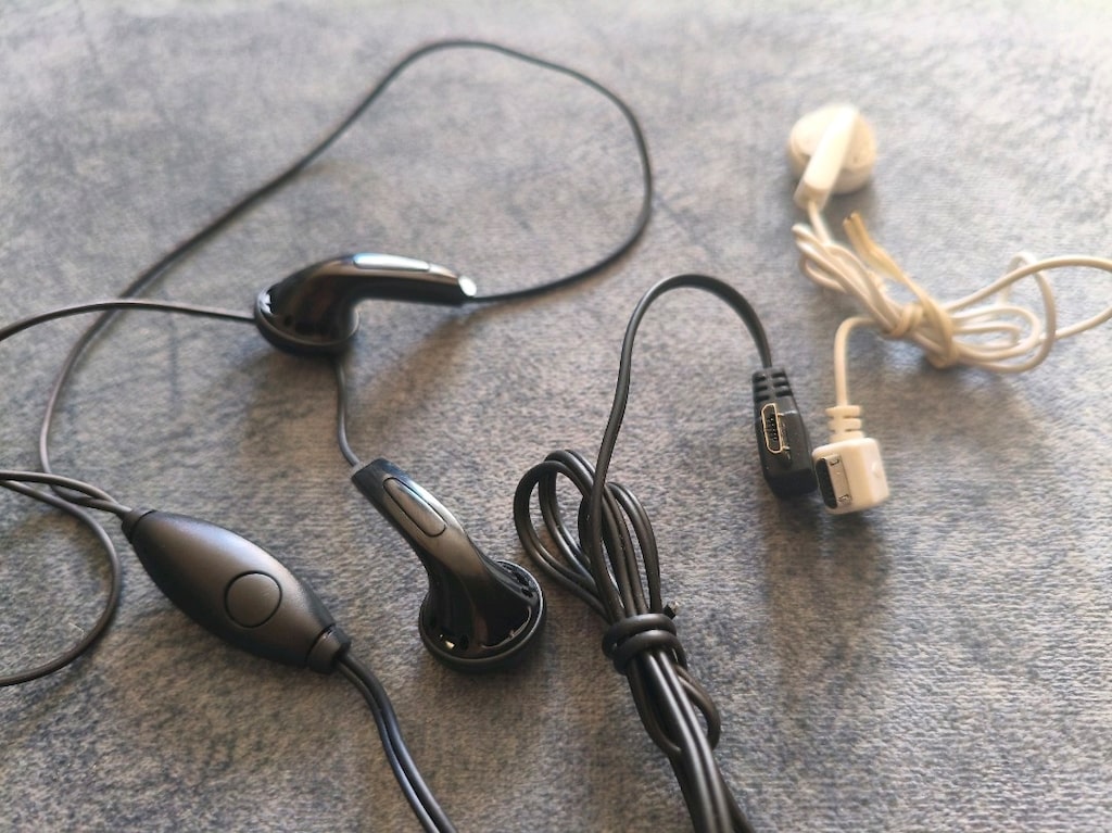 2 Tane Micro Usb Soketli Telefon Kulaklık - 3