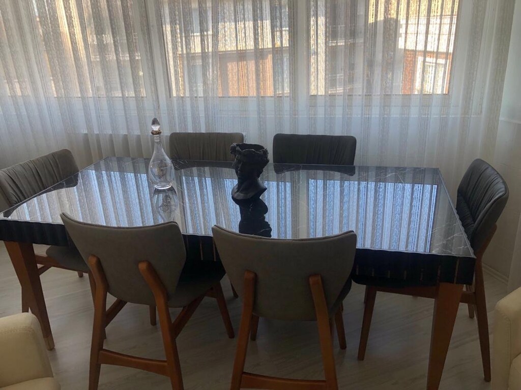 Siyah ve altın sarısı yemek odası takımı - 2