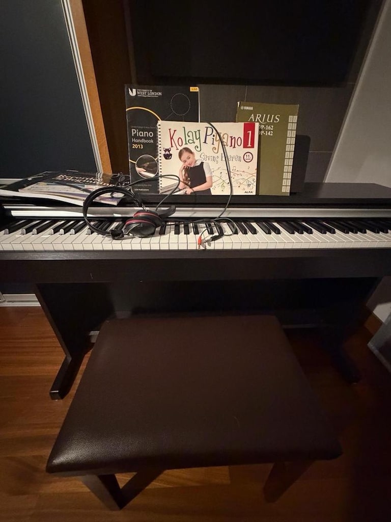 Sahibinden Kusursuz Temizlikte Yamaha Arius YDP-142R