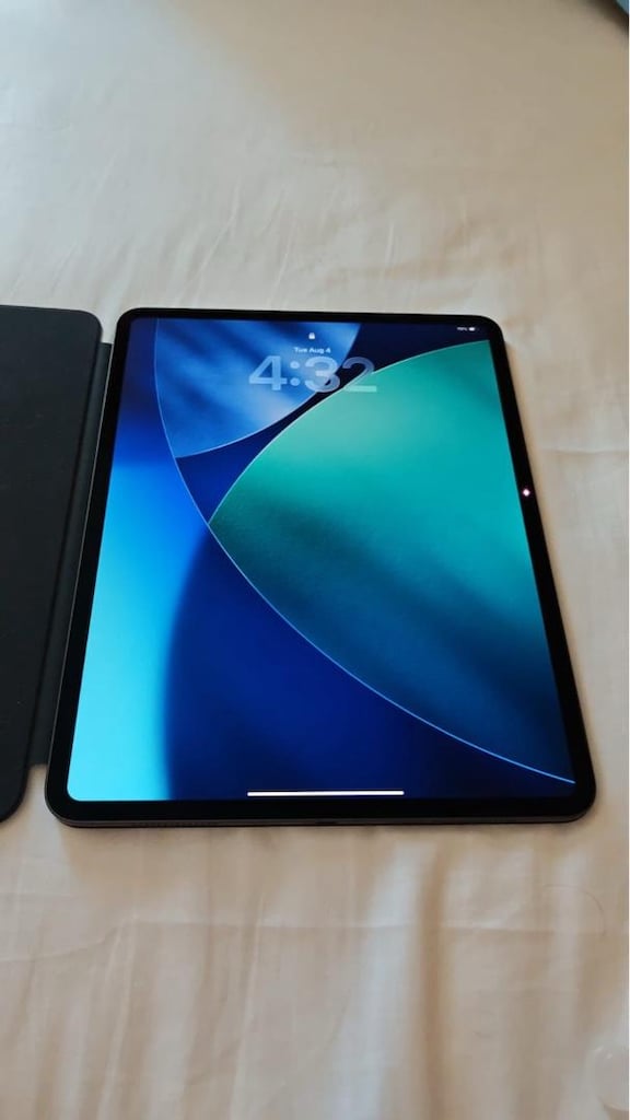 iPad Pro 13” M5 1 TB Wi-Fi Nano-Texture Cam + Orijinal Apple Kılıf - 3