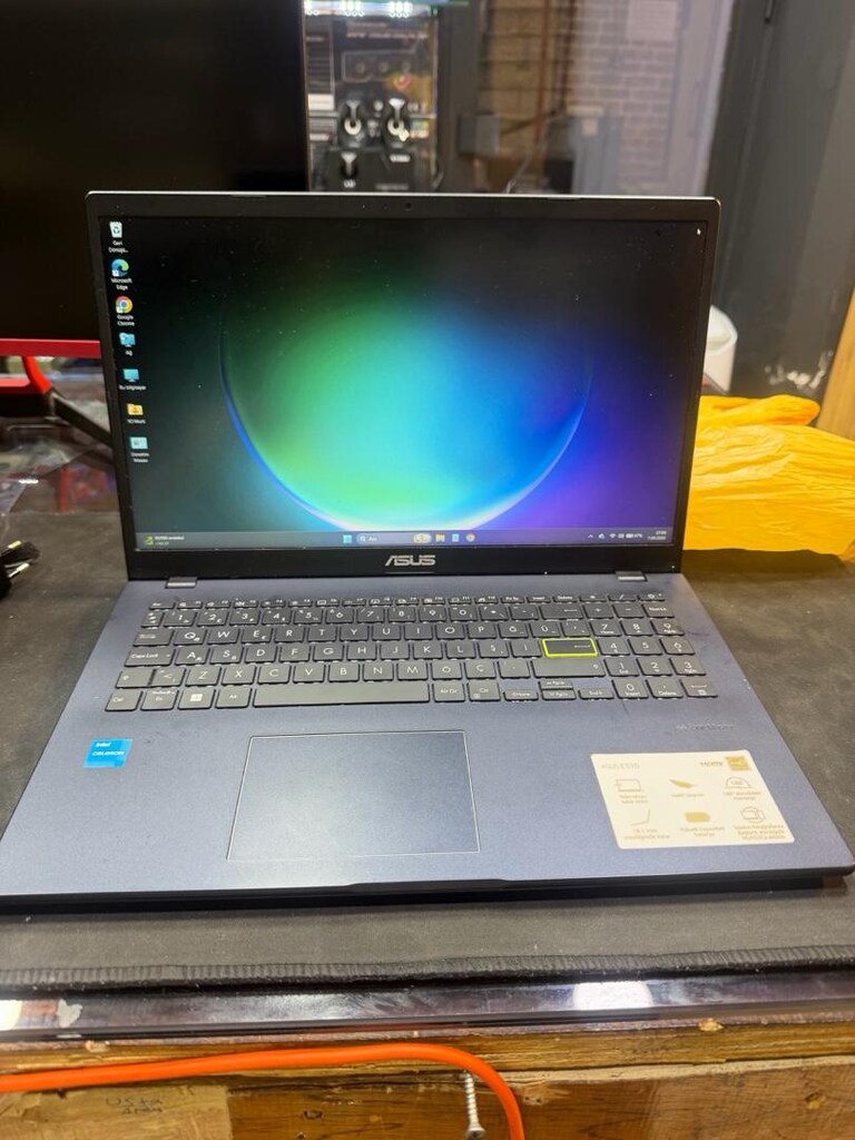 Asus Laptop - 3