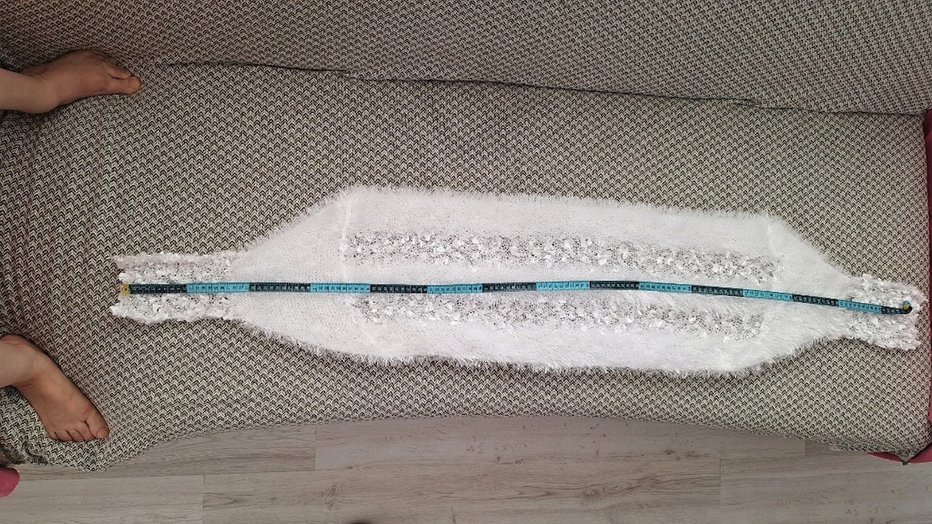 Beyaz Sakallı Ve Kelebek İplikten Örülmüş Şal - 3