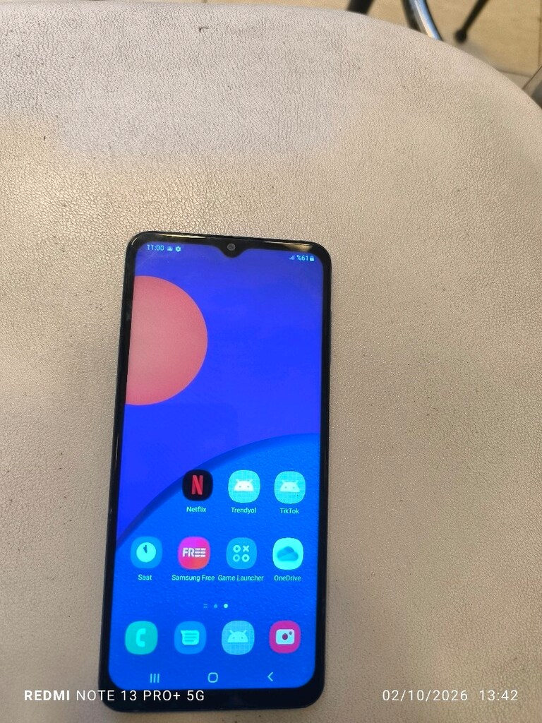 Samsung M12 - 3