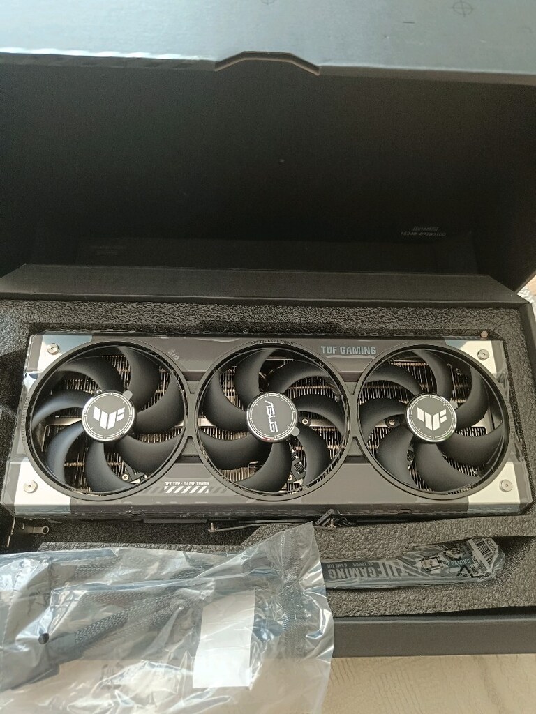 ASUS TUF GAMING RTX 5090 orijinal set (GPU KART YOK) soğutucu blok - 2