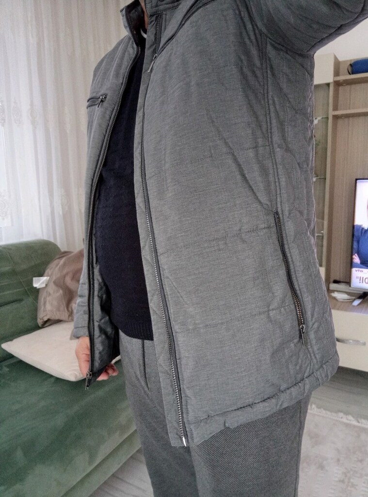 LC Waikiki marka, M, beden, içi elyaflı fermuarlı kışlık mont. - 9