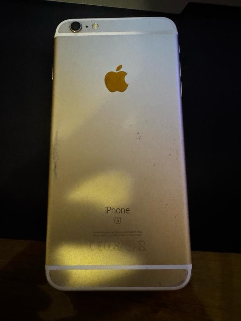 iPhone 6s Plus - 2