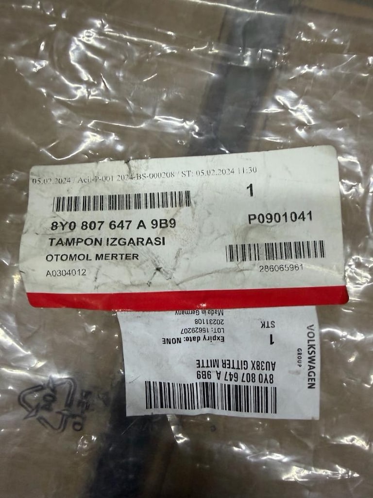 Audi S3 Ön Tampon Izgarası 8Y0807647A sıfır orjinal 2021 sonrası - 3