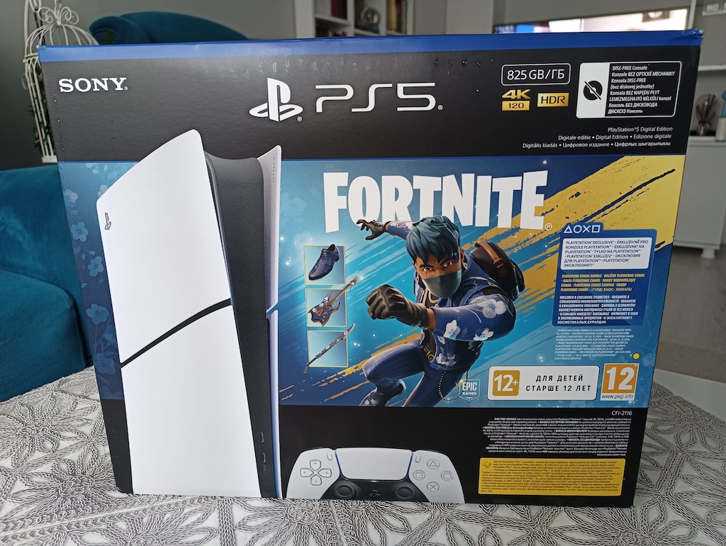 Sıfır Kapalı Kutu PS5 Slim Digital Edition 825 GB - Fornite Bundle