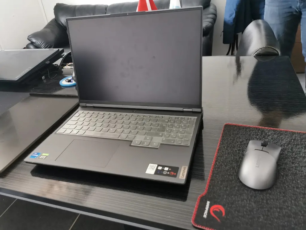 LENOVO LEGİON 5 PRO 2T+16GB SIFIR GİBİ OYUN/İŞ LAPTOPU - 11