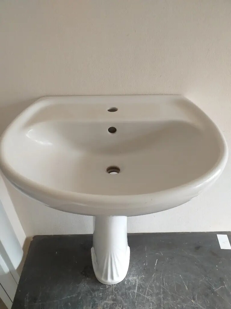 Ayakli lavabo ( kalitenin adı toprak marka ) - 3
