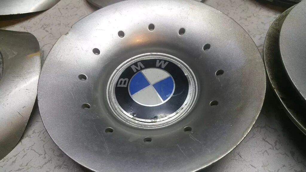 BMW JANT GÖBEK KAPAKLARI - 2