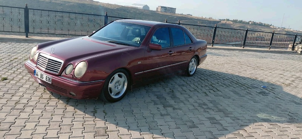 99 Model Mercedes-Benz E200 Kompressor 186 bg. E1 Paket - 2