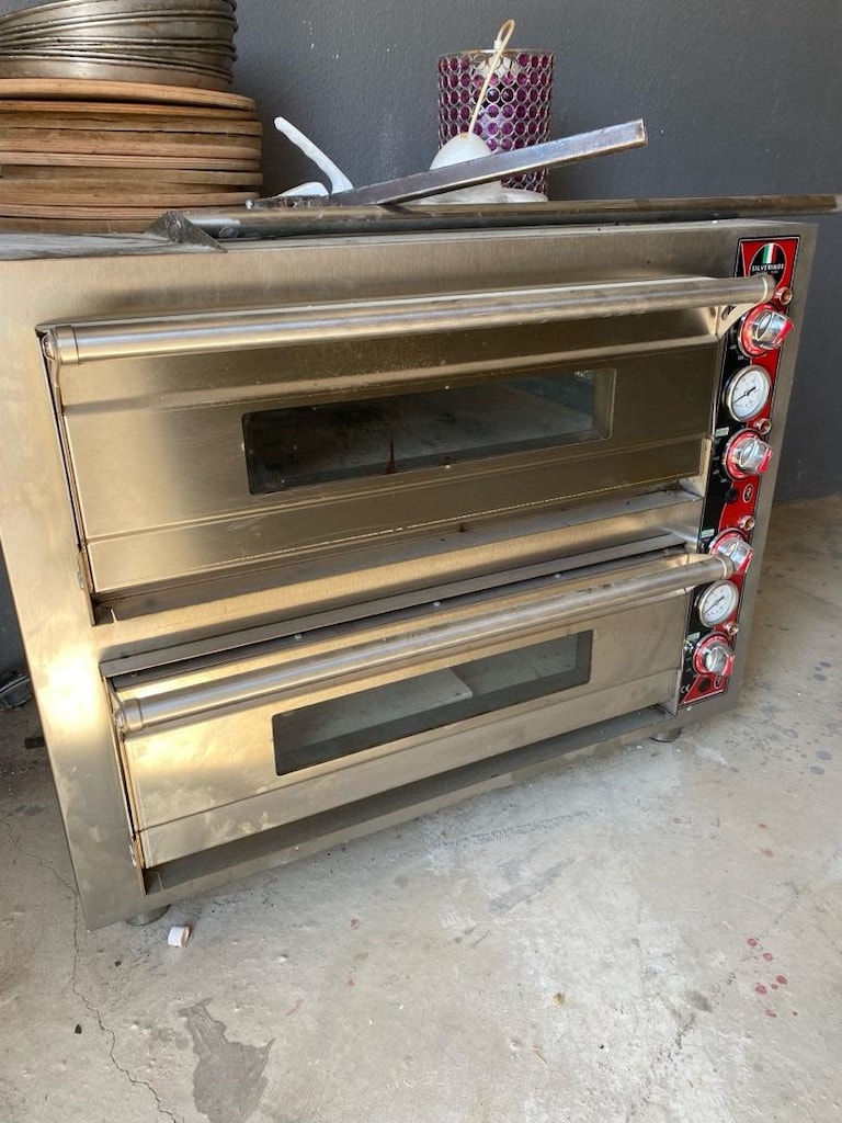 elektrikli pizza fırını (silverinox)