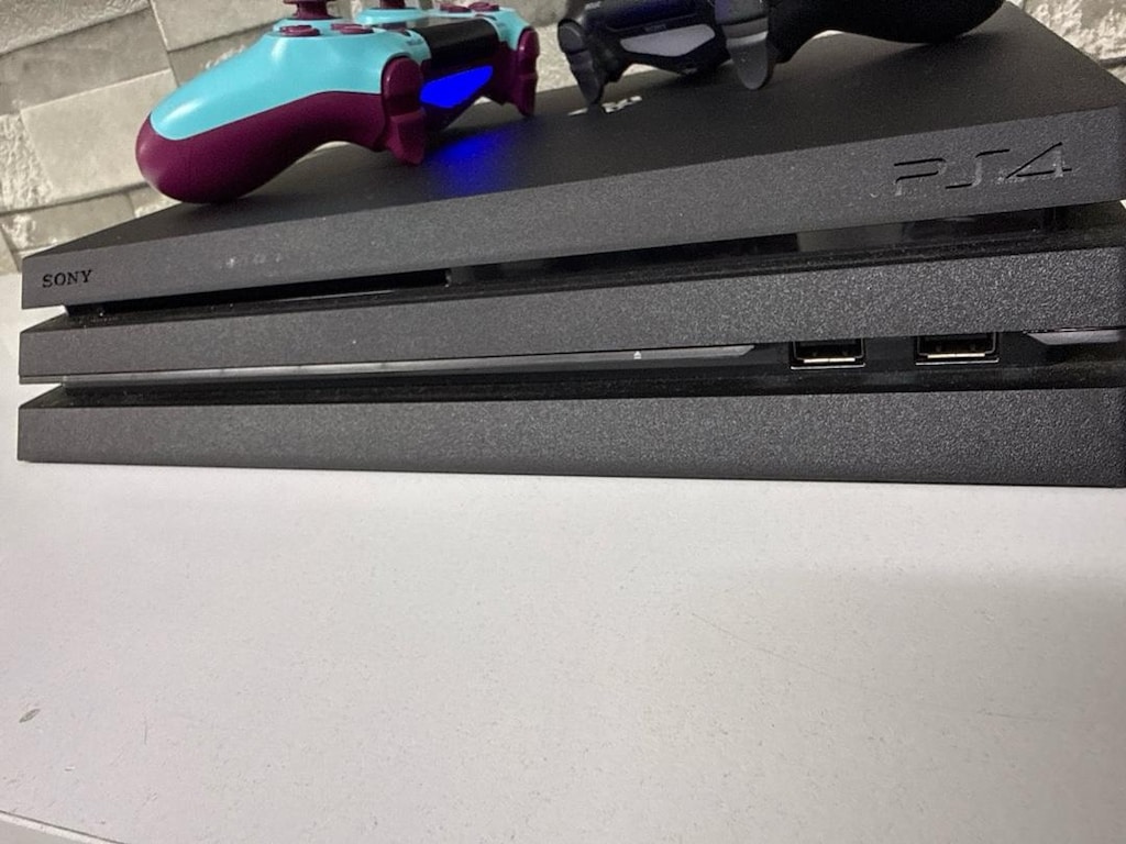 ps4 pro 1tb 40 adet oyun yüklü garantilidir yazlımsal kırıl modelidir - 3