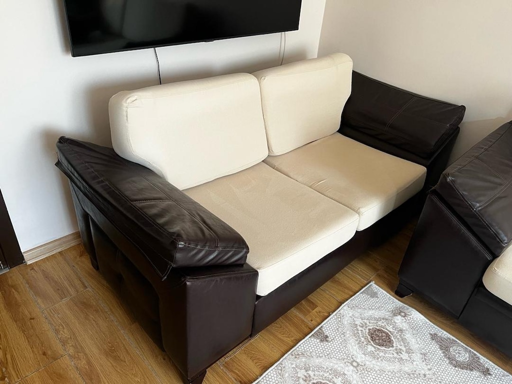4 Adet koltuk 20 yıllık 1 adet sehpada hediyedir - letgo'dan Sıfırından ...
