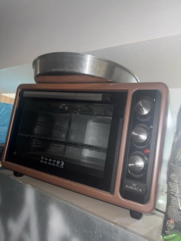 Karaca Bakechef 40 Litre Mini Fırın modeli