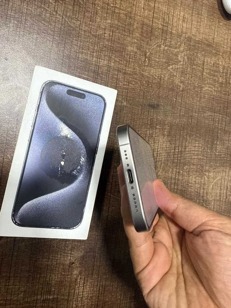 İPHONE 15 PRO 128 GB - 8