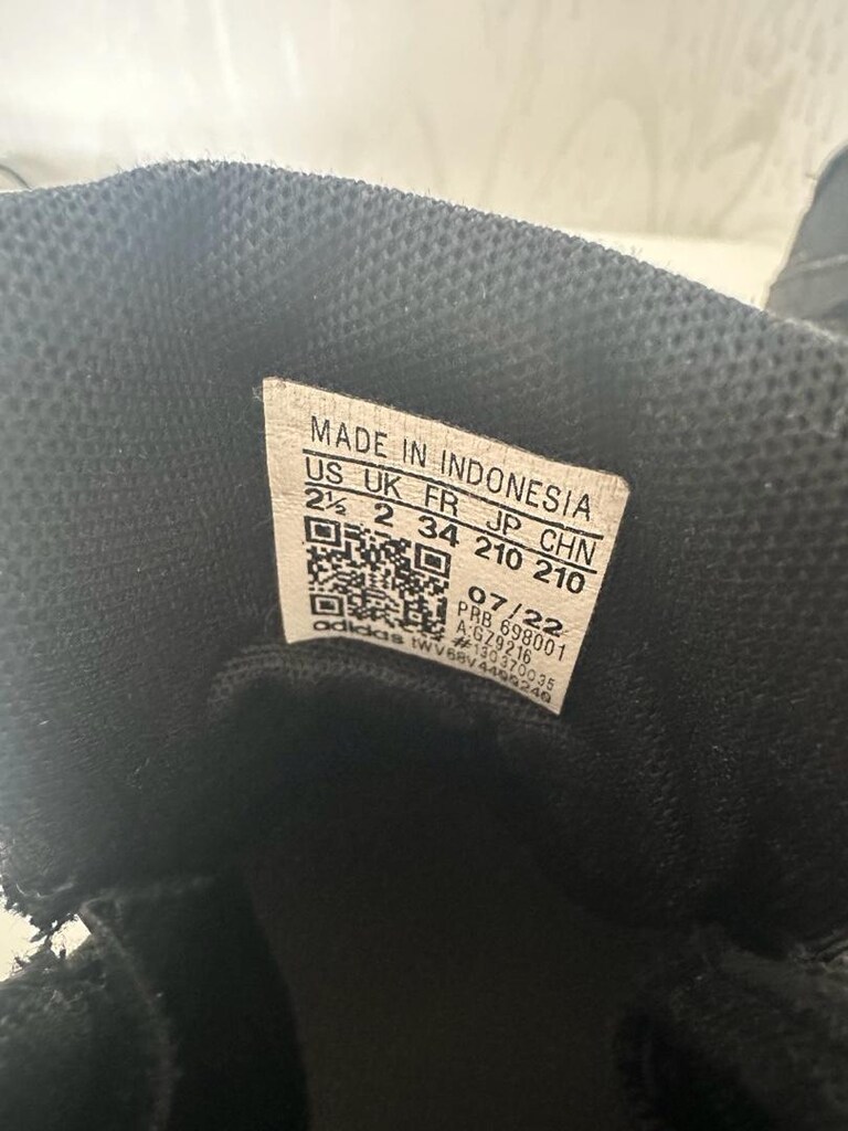 Adidas bot - 2