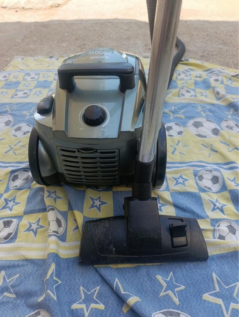 Arçelik 2000W sulu sistem elektrikli süpürge - 3