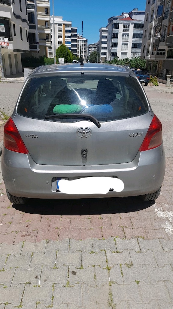 2006 model toyota yaris 1.3 - 5