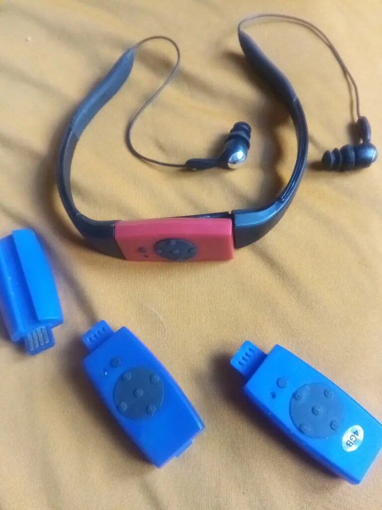 4gb su geçirmez bellek (kulaklık) - 3