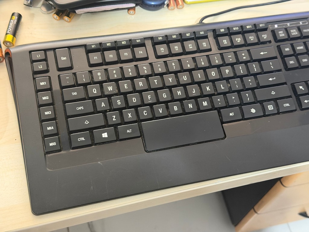 SteelSeries Apex 300 Gaming Keyboard (Tertemiz Sorunsuz) - 2