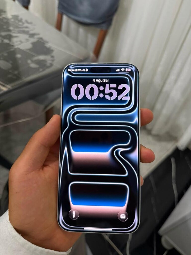 iPhone 17 pro max - 2