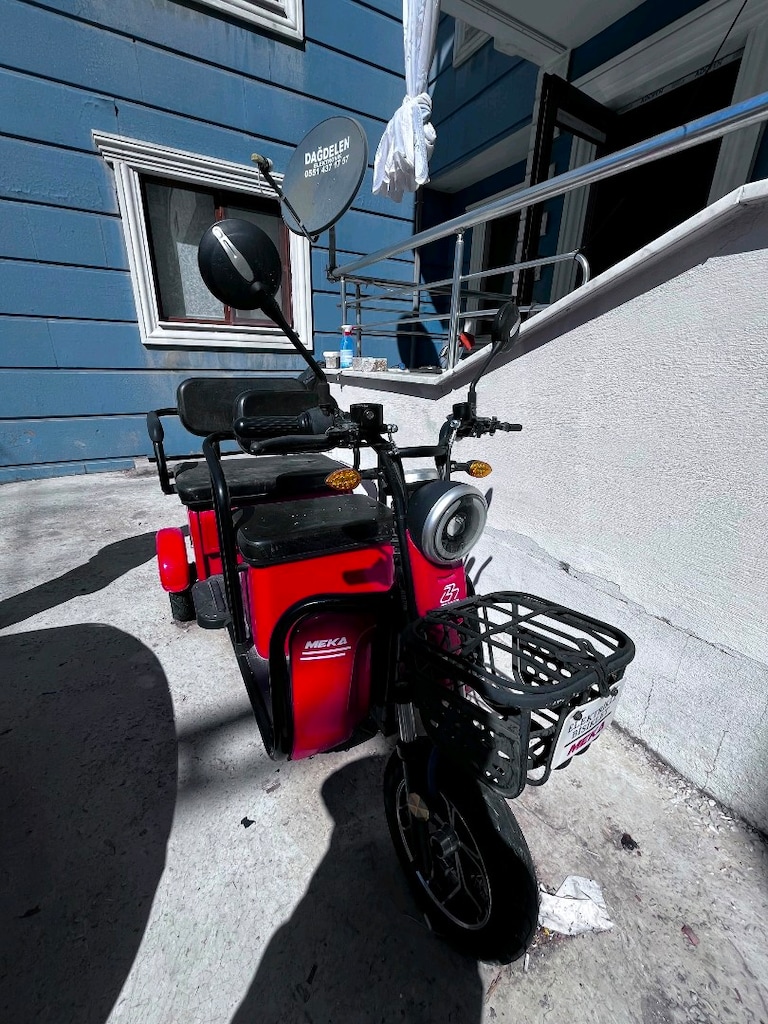 ruhsatlı Meka marka 3 tekerlekli elektrikli motorumuz satılıktır. - 3