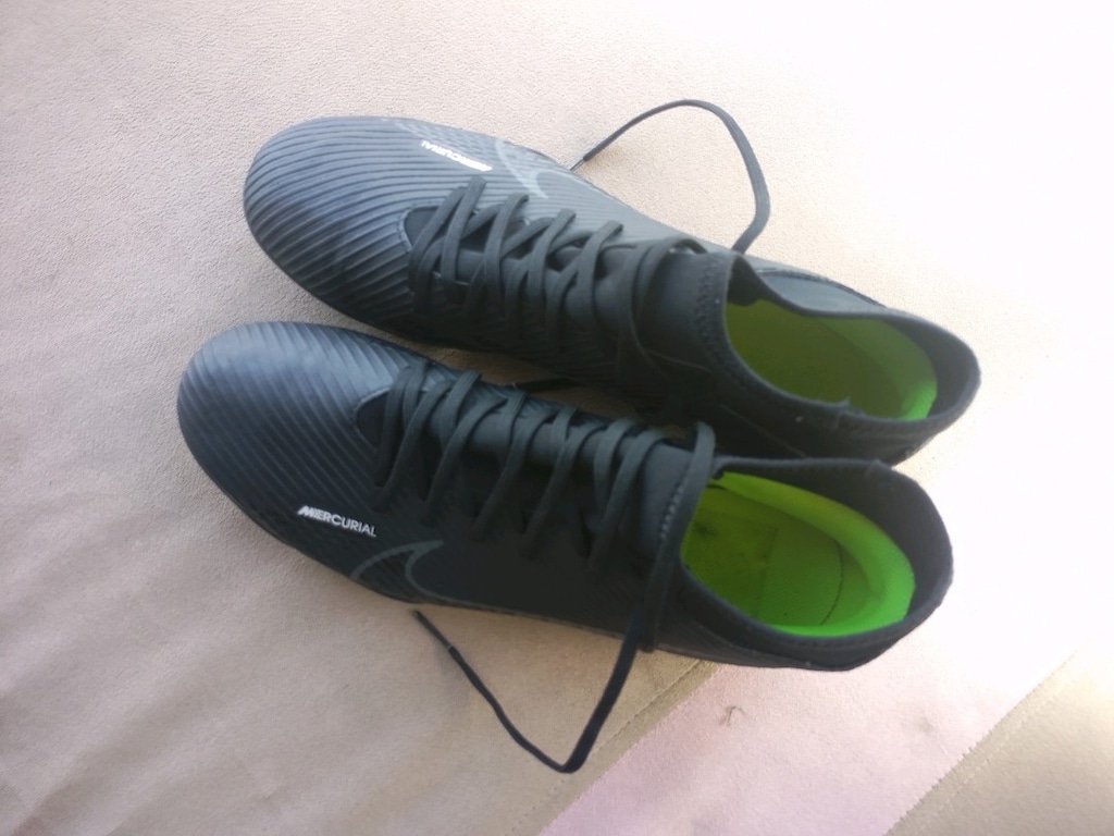 Nike ayakkabı krampon 43 numara kalip kucuktur - 6
