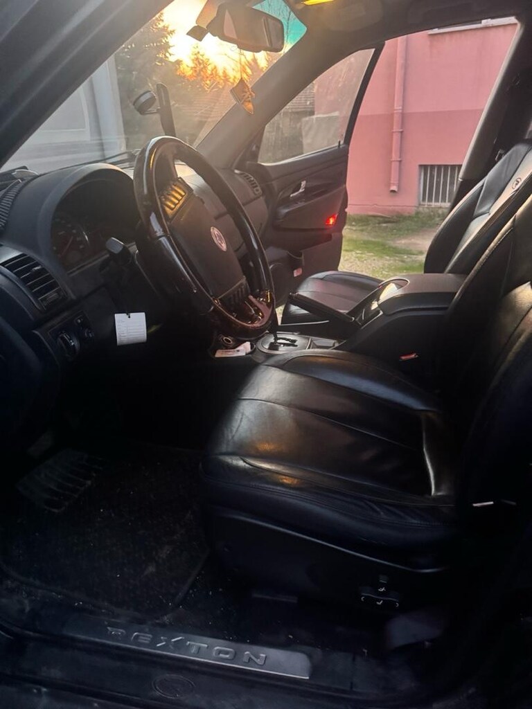2008 ssanyong rexton - 6