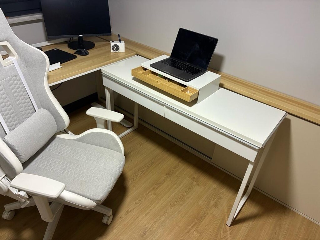 ikea çalışma masası yeni gibi - 3