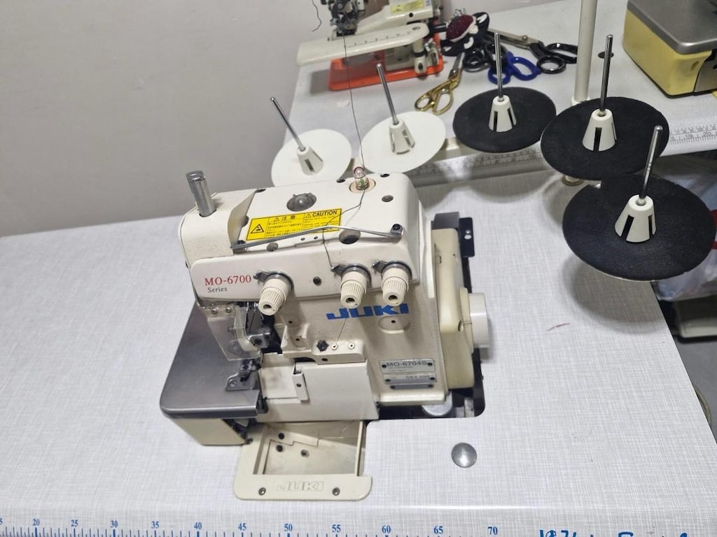 Juki MO-6704S 3 İplik Sanayi Tipi Overlok Makinesi - 2