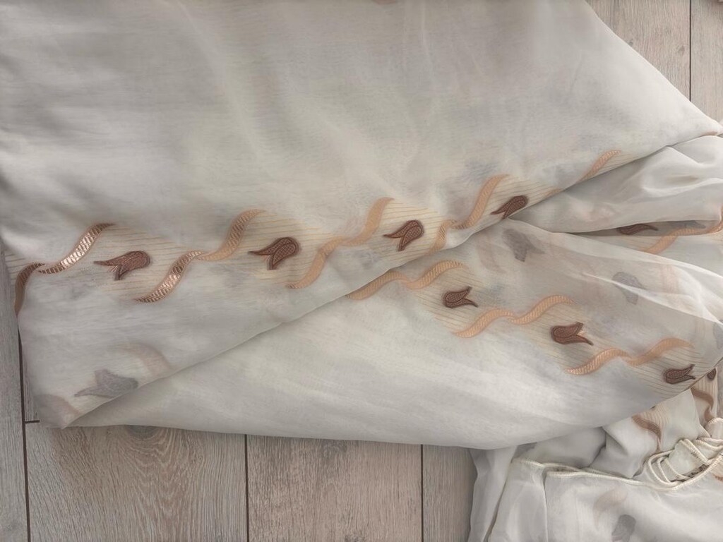 6 adet perde hepsi 250 tl - 6