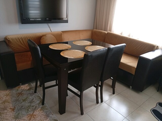 köşe takım yemek masası ve 3 sandalye